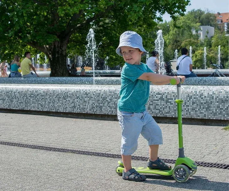 scooter-boogie-green-waga-z-opakowaniem-3-4-kg