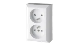 gniazdo-natynkowe-podwojne-z-uziemieniem-ip20-biale-gao-20456