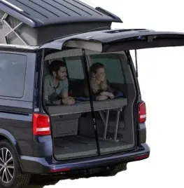 moskitiera-do-kampera-na-tylnia-klape-samochodu-bagaznik-przeciwsloneczna