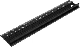 linijka-z-profilem-ochronnym-200-mm-yato-yt-70725