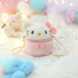 2-x-mala-torebeczka-pluszowa-hello-kitty-z-odzobnym-paskiem-z-perel-kuferek