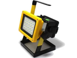 przenosny-halogen-naswietlacz-led-roboczy-budowlany-akumulatorowy-30w-mocny