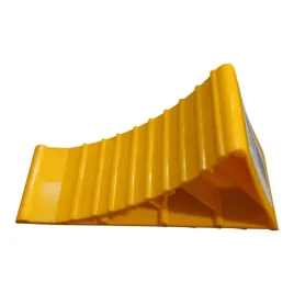 plastikowy-klin-samochodowy