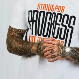 koszulka-progress-white-s-gymbeam