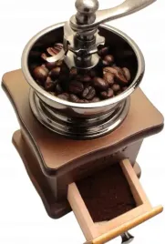 mlynek-do-mielenia-kawy-pieprzu-reczny-tradycyjny-drewniany-mocny