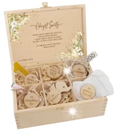 prezent-chrzest-niezbednik-pudelko-zabek-skarpetki