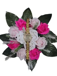 flowerbox-kwiaty-mydlane-pachnace-dedykacja-zegarek-komplet-prezent