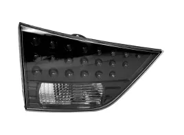 lampa-tylna-w-klape-lewa-mitsubishi-outlander-cw-w-8331a005