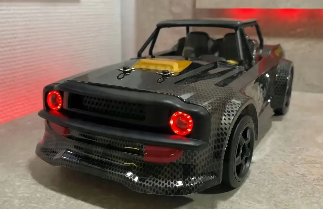 2w1-samochod-sterowany-auto-rc-4x4-drift-30km-h