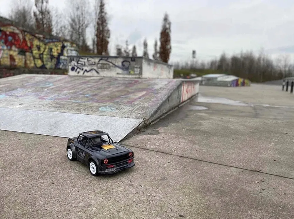 2w1-samochod-sterowany-auto-rc-4x4-drift-30km-h