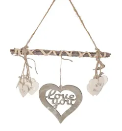 zawieszka-drewniana-z-napisem-love-you-serce