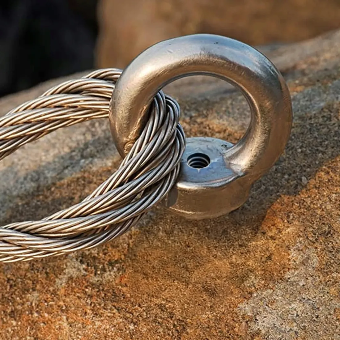 nakretka-z-uchem-6mm