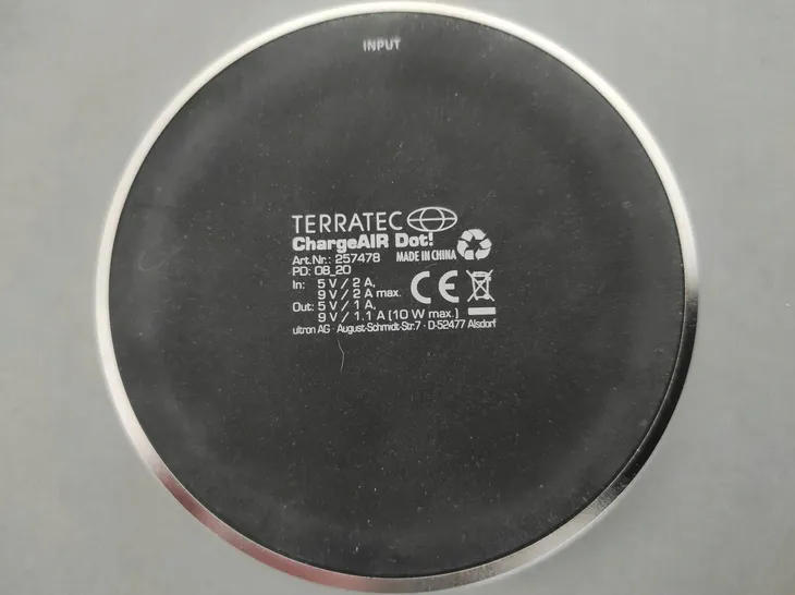 ladowarka-indukcyjna-terratec-2000-ma-liczba-urzadzen-ladowanych-jednoczesnie-1