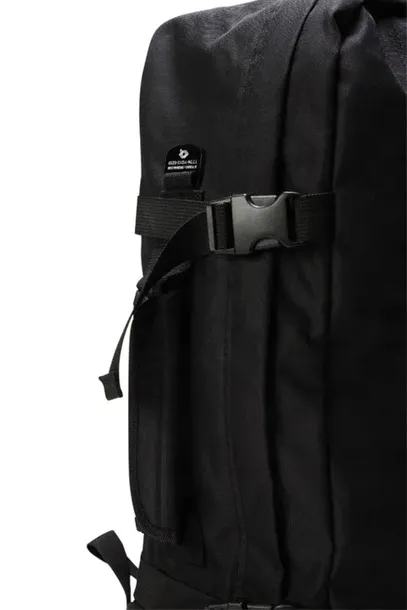 plecak-kabinowy-cabinzero-classic-44l-absolute-black-liczba-kieszeni-3