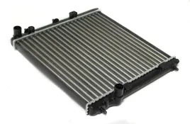 chlodnica-wody-peugeot-208-1-0-1-2-1-4-1-6-12-obec