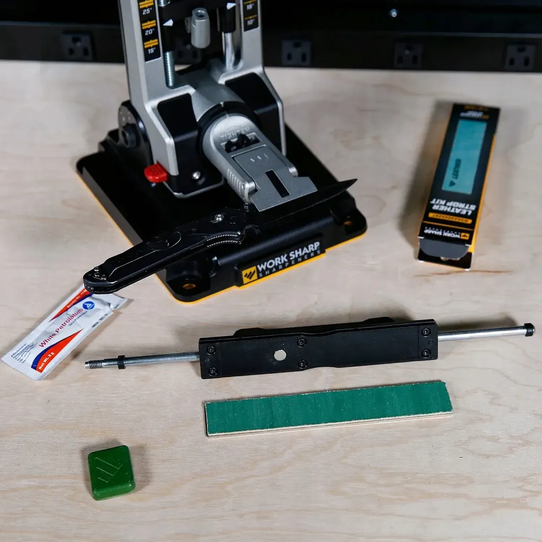 kamien-pokryty-skora-do-ostrzalki-work-sharp-professional-precision-adjust-stan-nowy