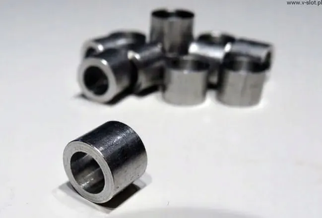 dystans-aluminiowy-30mm