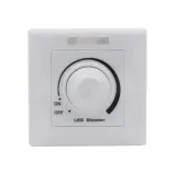 sciemniacz-led-1-10v-z-pilotem-ir-rodzaj-produktu-sciemniacz-obrotowy