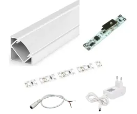 listwa-narozna-led-biala-do-kuchni-2m-sciemniacz