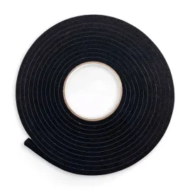 samoprzylepna-piankowa-uszczelka-do-okien-do-drzwi-gr-6mm-5mb