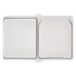 gniazdo-natynkowe-wyl-schodowy-ip44-biale