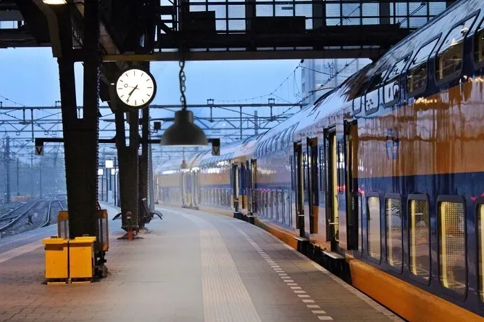 arne-oprawa-wiszaca-e27-czarny-rodzaj-lampa-wiszaca