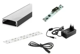 listwa-szeroka-led-czarna-do-kuchni-sciemniacz