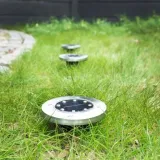 lampa-wbijana-ogrodowa-solarna-led-okragla-srebrna-6500k-ip44-ecolight-zasilanie-solarne