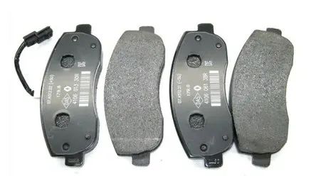 klocki-hamulcowe-przod-trw-renault-master-10-strona-zabudowy-przod