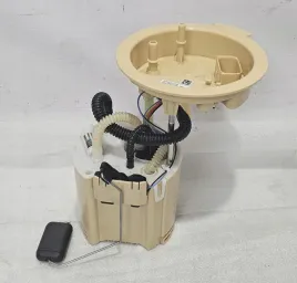 nowa-oryginalna-elektryczna-pompa-paliwa-bmw-x1-u11-18d-9485663