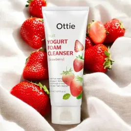 ottie-fruit-yogurt-foam-cleanser-pianka-oczyszczajaca-twarz-stawberry-150ml