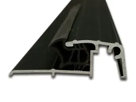 prog-aluminiowy-uniwersalny-z-uszczelka-103-czarny