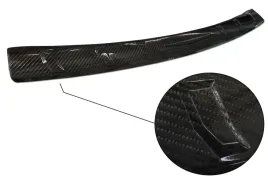 listwa-nakladka-na-zderzak-tylny-do-ford-mustang-6-carbon