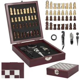 zestaw-upominkowy-do-wina-z-gra-w-mini-szachy-wineandchess-prezent-otwieracz