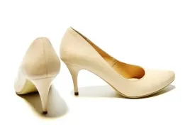piekne-czolenka-niski-obcas-8-cm-skora-186-bez-nude-lico-40