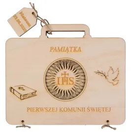 drewniana-koperta-walizka-na-prezent-grawer-komunia-swieta