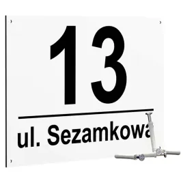 numer-domu-na-dom-tabliczka-adresowa-z-numerem-domu-biala-32x21-4-kolki