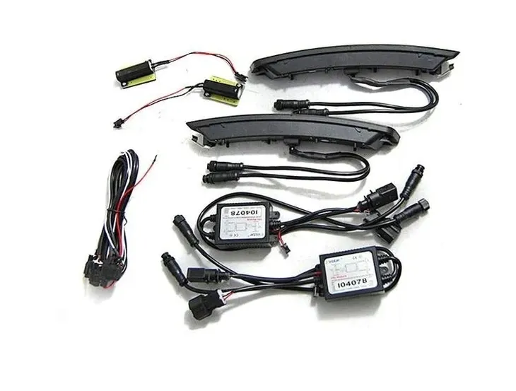 kierunkowskazy-led-drl-smoke-do-vw-new-beetle-numery-katalogowe-zamiennikow-950219-e-950220-e-kpvw32-kpvw33