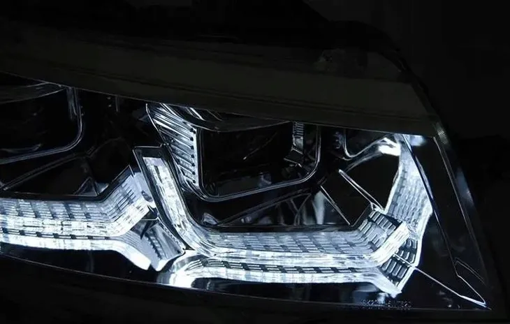 lampy-reflektory-led-dynamiczne-dts-do-vw-t6-1-20-regulacja-wysokosci-elektryczna