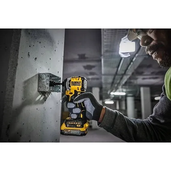 dewalt-zakretarka-udarowa-18v-2x17ah-powerstack-dcf850e2t-waga-z-opakowaniem-3-kg