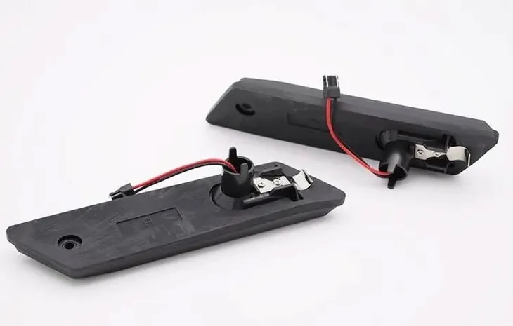 kierunkowskazy-boczne-led-do-bmw-e30-e28-e24-e23-informacje-dodatkowe-zarowki-w-zestawie