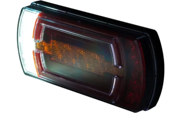 lampa-zespolona-led-jakosc-czesci-zgodnie-z-gvo-z-zamiennik