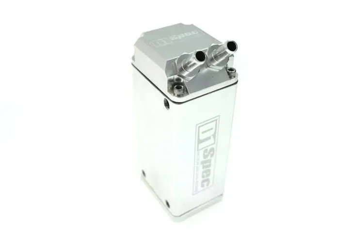 oil-catch-tank-d1spec-9mm-silver-square-stan-nowy-jakosc-czesci-zgodnie-z-gvo-z-zamiennik