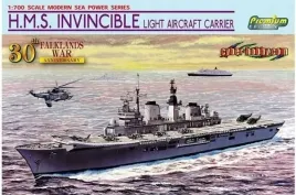 1-700-lotniskowiec-h-m-s-invincible-light-aircraft-carrier-falklands-war