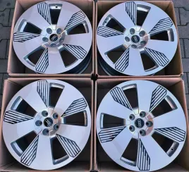 4x-alu-oryginal-audi-a4-a5-a6-a7-a8-q5-s4-s5-s6-s7-s8-sq5-nr-oe-4ke601025l