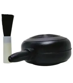 pedzelek-z-dmuchawka-do-czyszczenia-optyki-celna