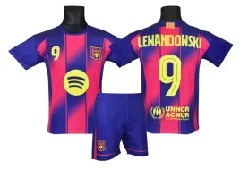 lewandowski-barcelona-stroj-koszulka-spodenki-158