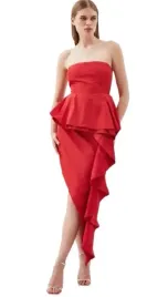 karen-millen-czerwona-sukienka-z-falbana-i-asymetrycznym-dolem-38-b1f