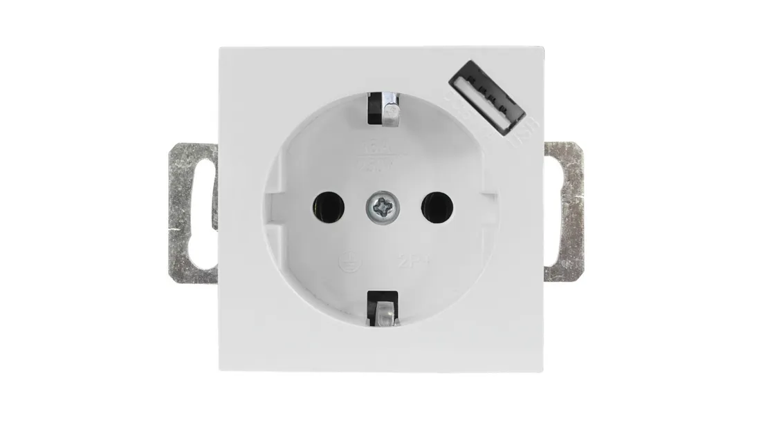 quadra-gniazdo-schuko-usb-biale