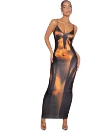 shein-czarna-sukienka-maxi-na-ramiaczkach-z-nadrukiem-38-1ef